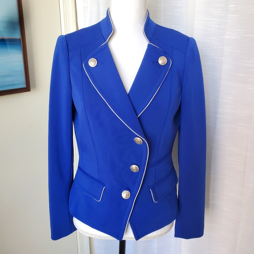 Simply. Chloe Dao Asymmetrical Button Blazer